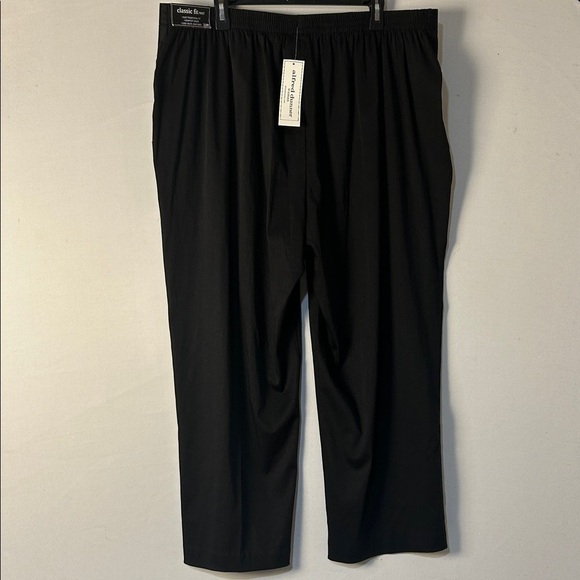 Alfred Dunner Women's Plus  Wide Leg Pant Black With Pockets Size 22W NWT - Picture 4 of 9